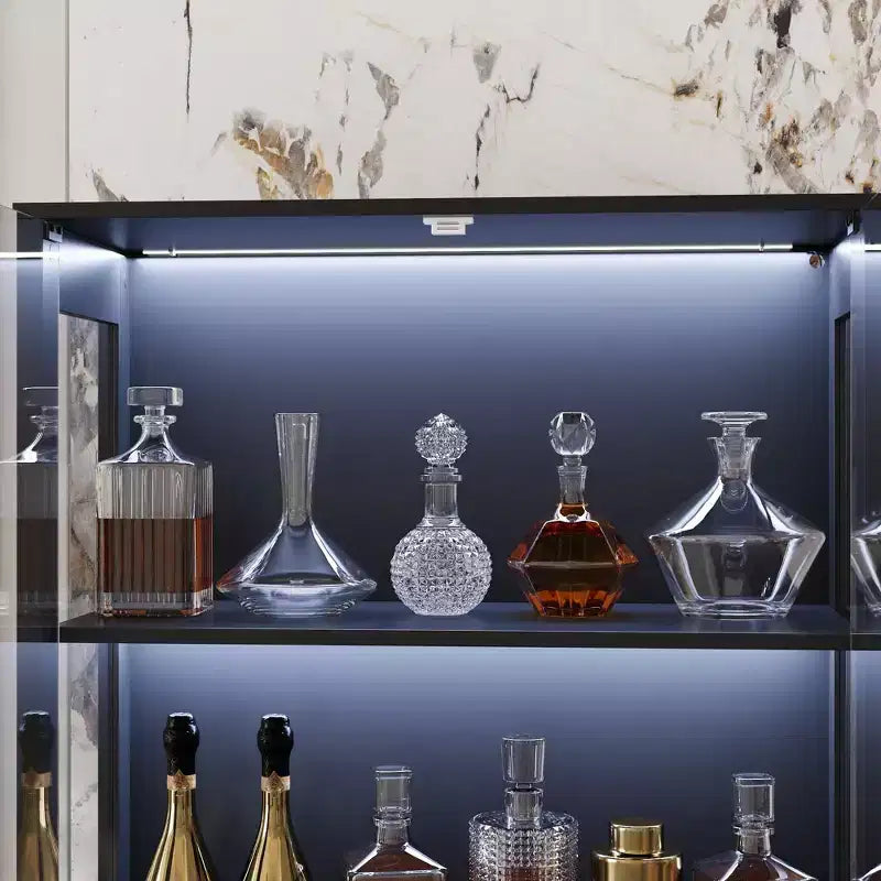 Vitrine en verre trempé de 31,5 x 65 cm avec lumières à détecteur de mouvement, vitrine noire haute à 4 portes, bibliothèque, buffet, garde-manger