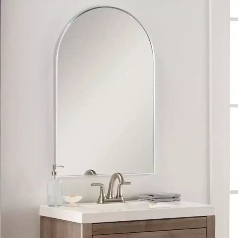 Miroir Mural de Salle de Bain Argenté à Arche - Cadre Métallique